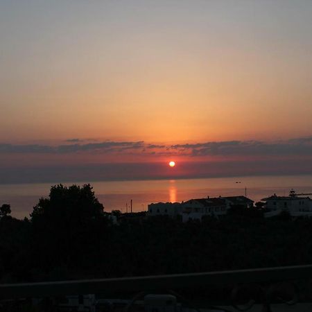 Villa Natura Sea View В'єсте Екстер'єр фото