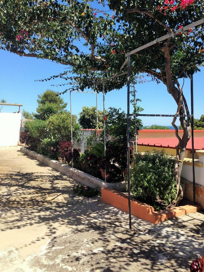 Villa Natura Sea View В'єсте Екстер'єр фото