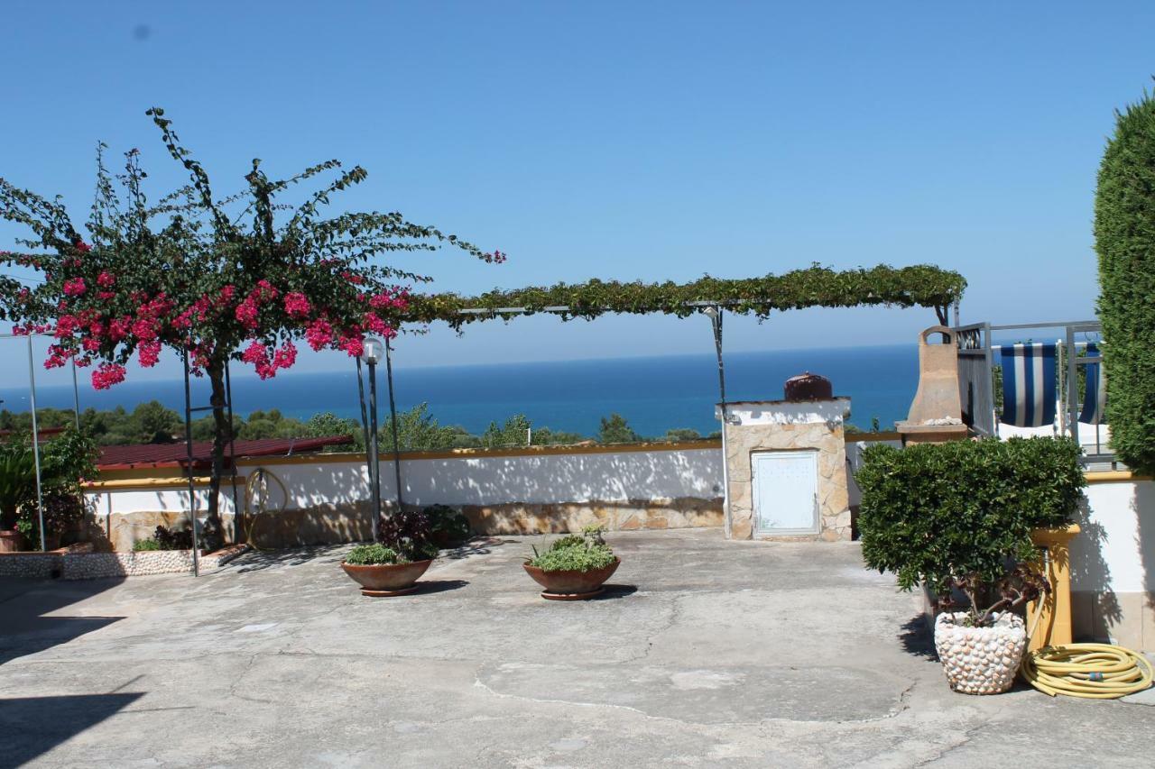 Villa Natura Sea View В'єсте Екстер'єр фото